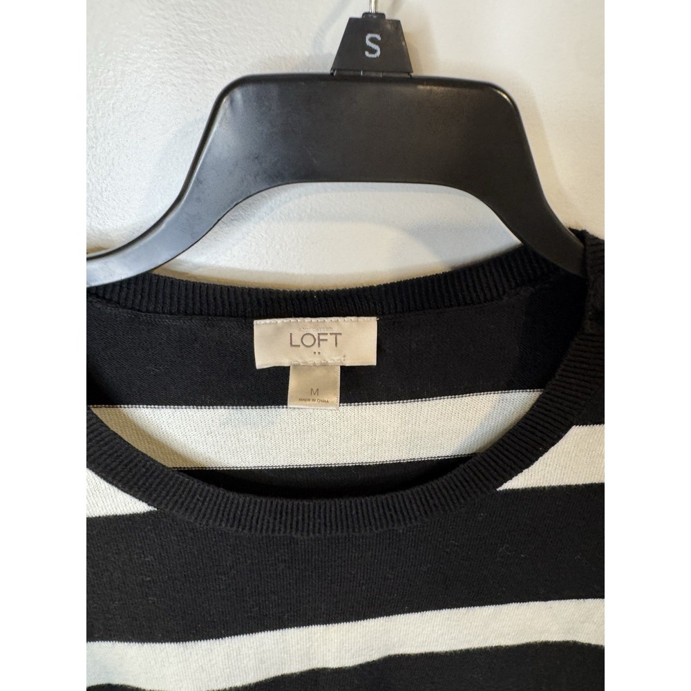 LOFT Women's Lightweight Sweater Sz Med Black/White Stripes Cotton‎ Round Neck - Picture 3 of 4